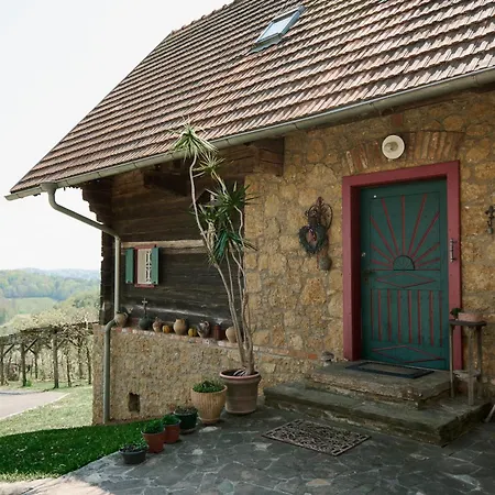 Weingut Bleyweis Апартаменты Китцекк-им-Заузаль